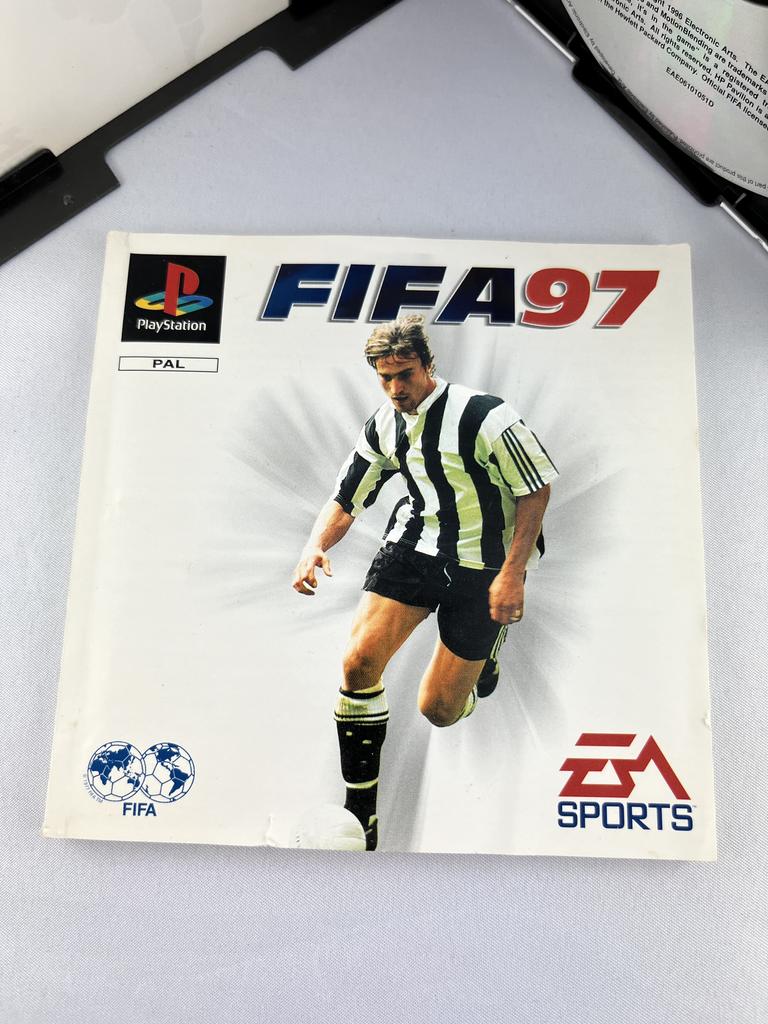 FIFA 97 Playstation 1:010
