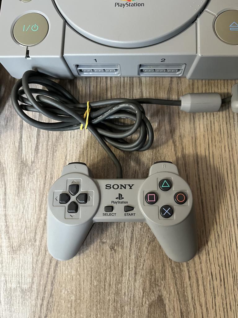 Sony PlayStation 1 konzol csomag SCPH-5502:C9096719:02