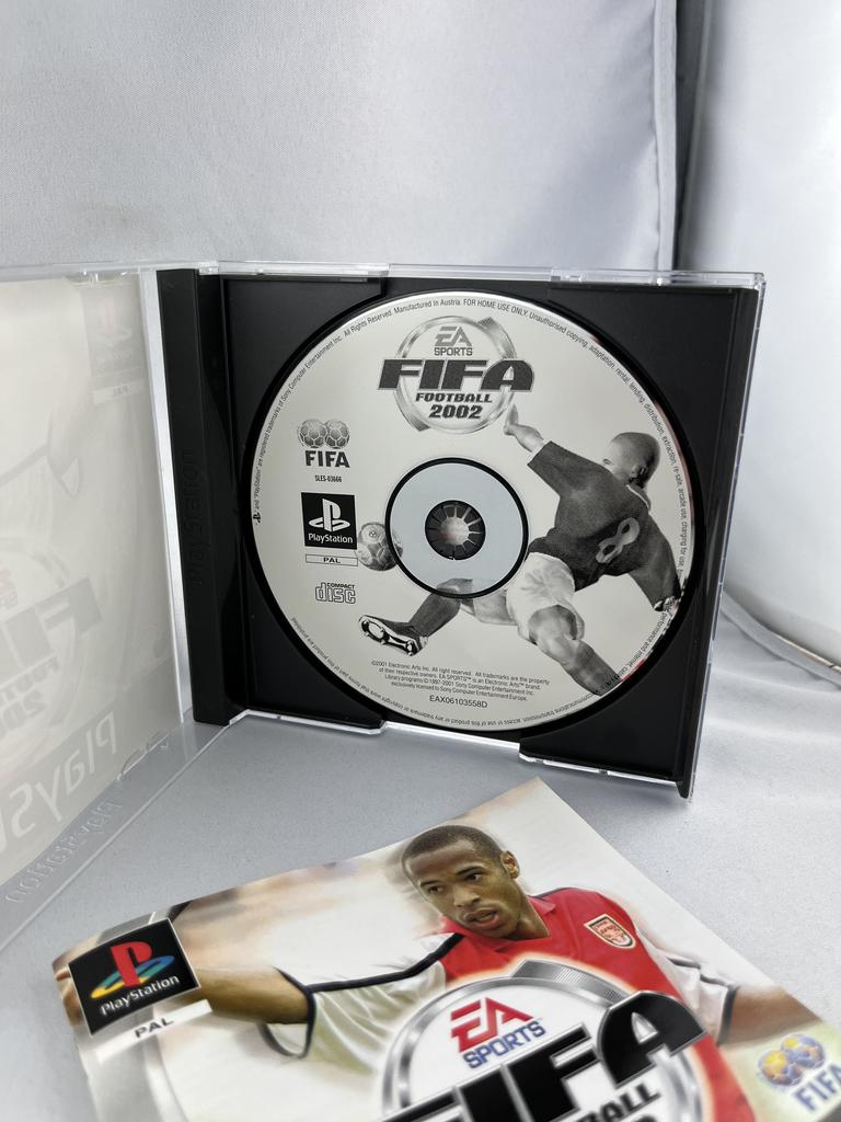 FIFA Football 2002 Playstation 1:009