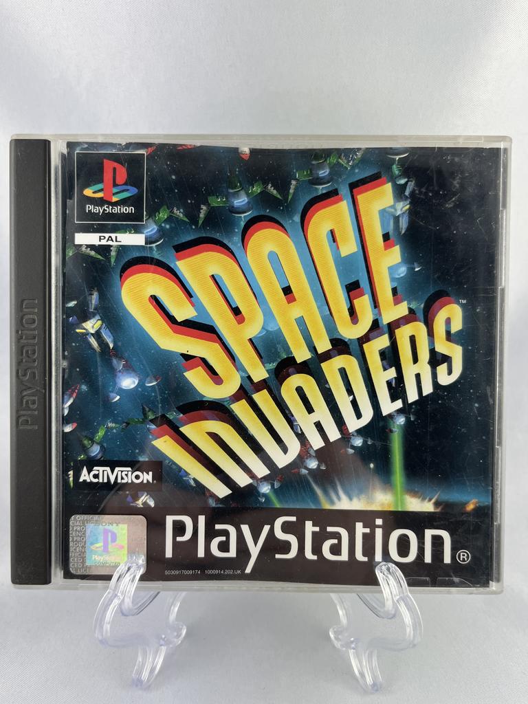 Space Invaders Playstation 1:001